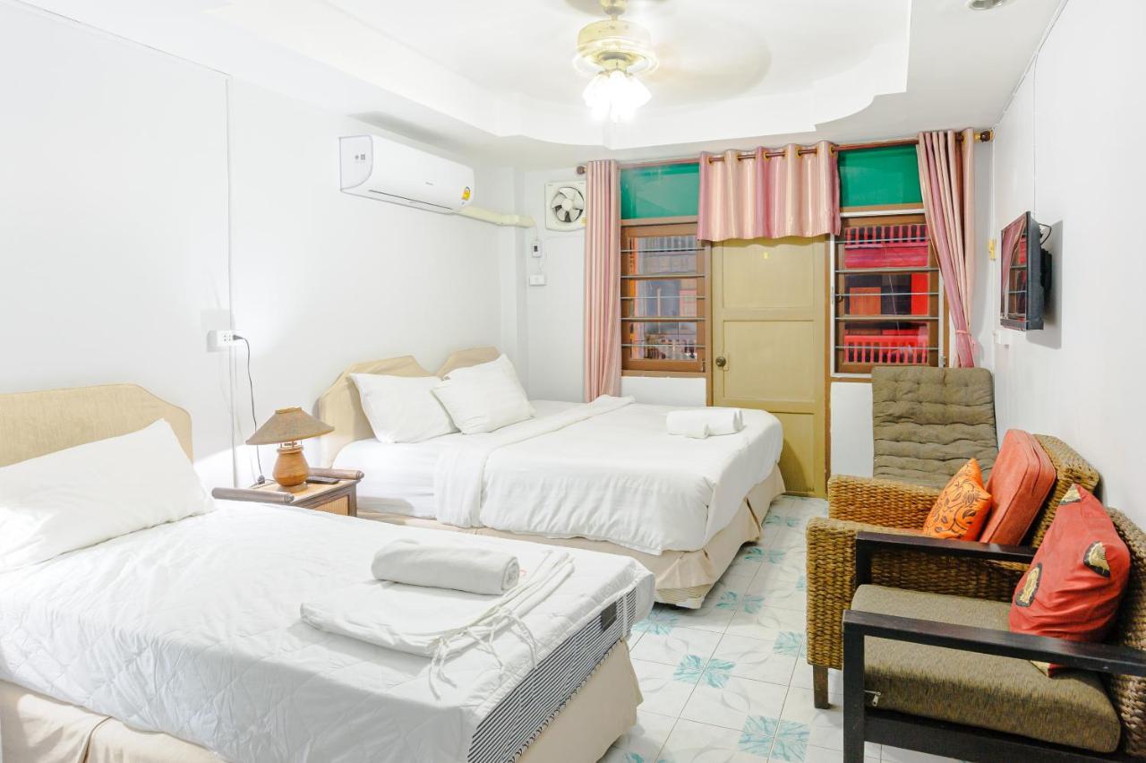 High5 Guesthouse Pattaya Exterior foto