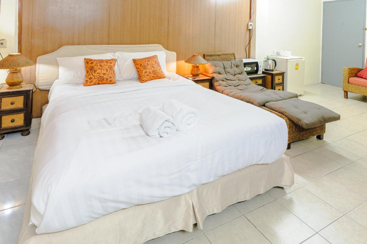 High5 Guesthouse Pattaya Exterior foto
