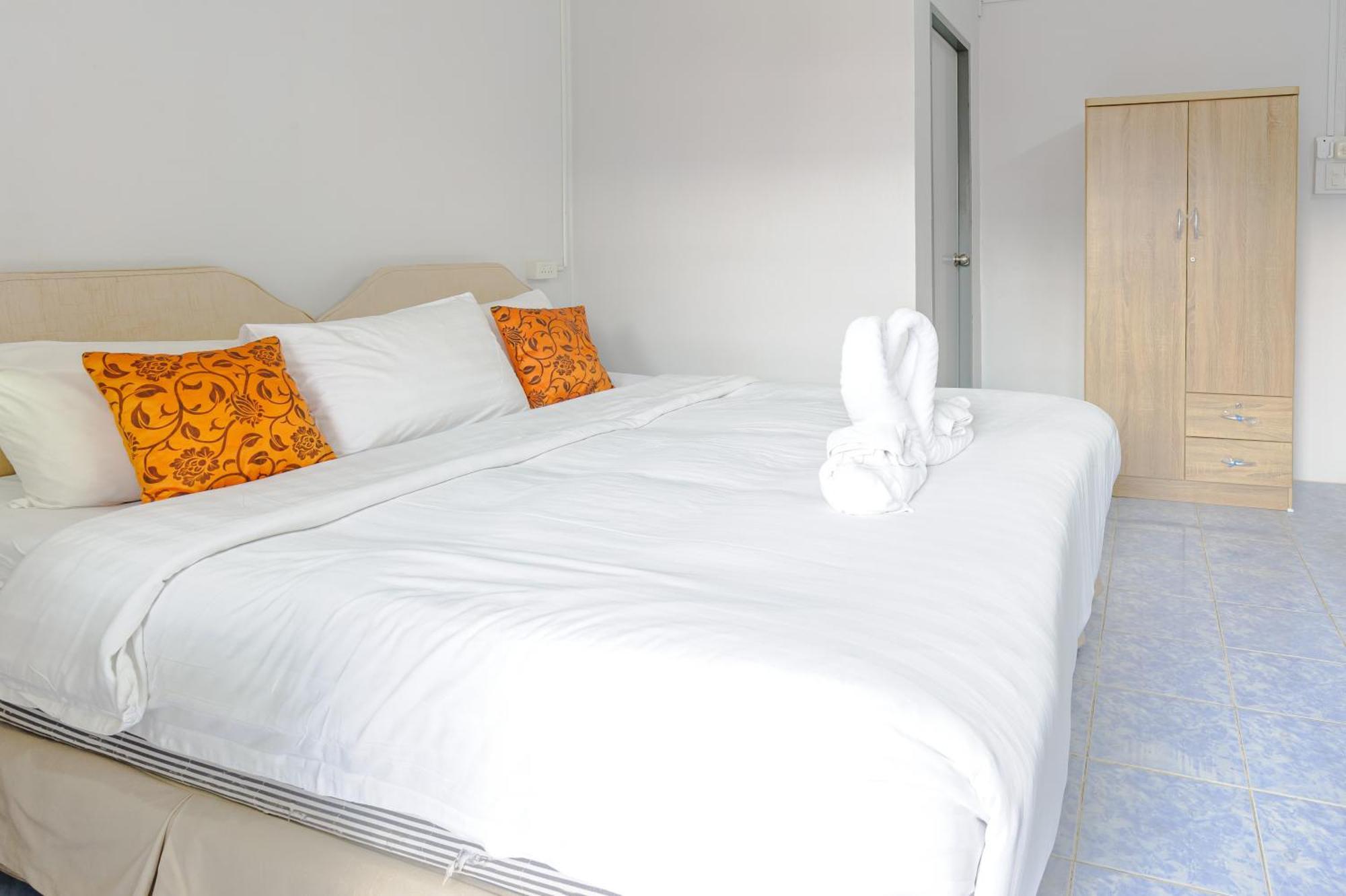High5 Guesthouse Pattaya Exterior foto